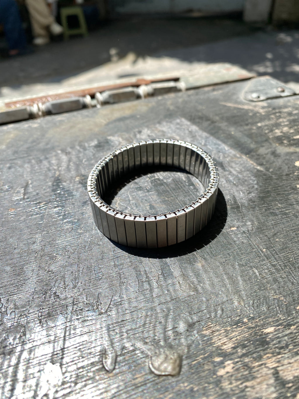 Vintage Silver-Tone Stretchy Bracelet