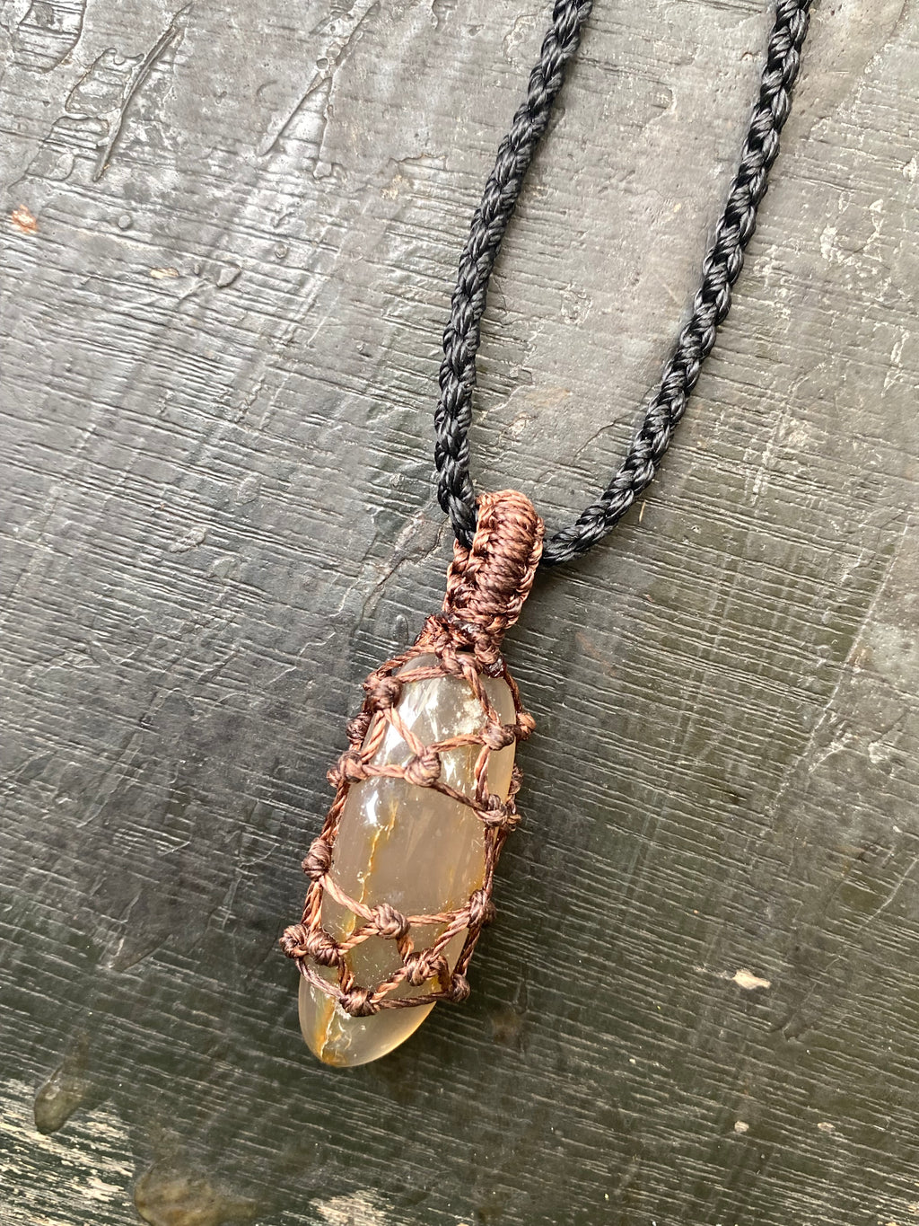 Agate Macrame Necklace